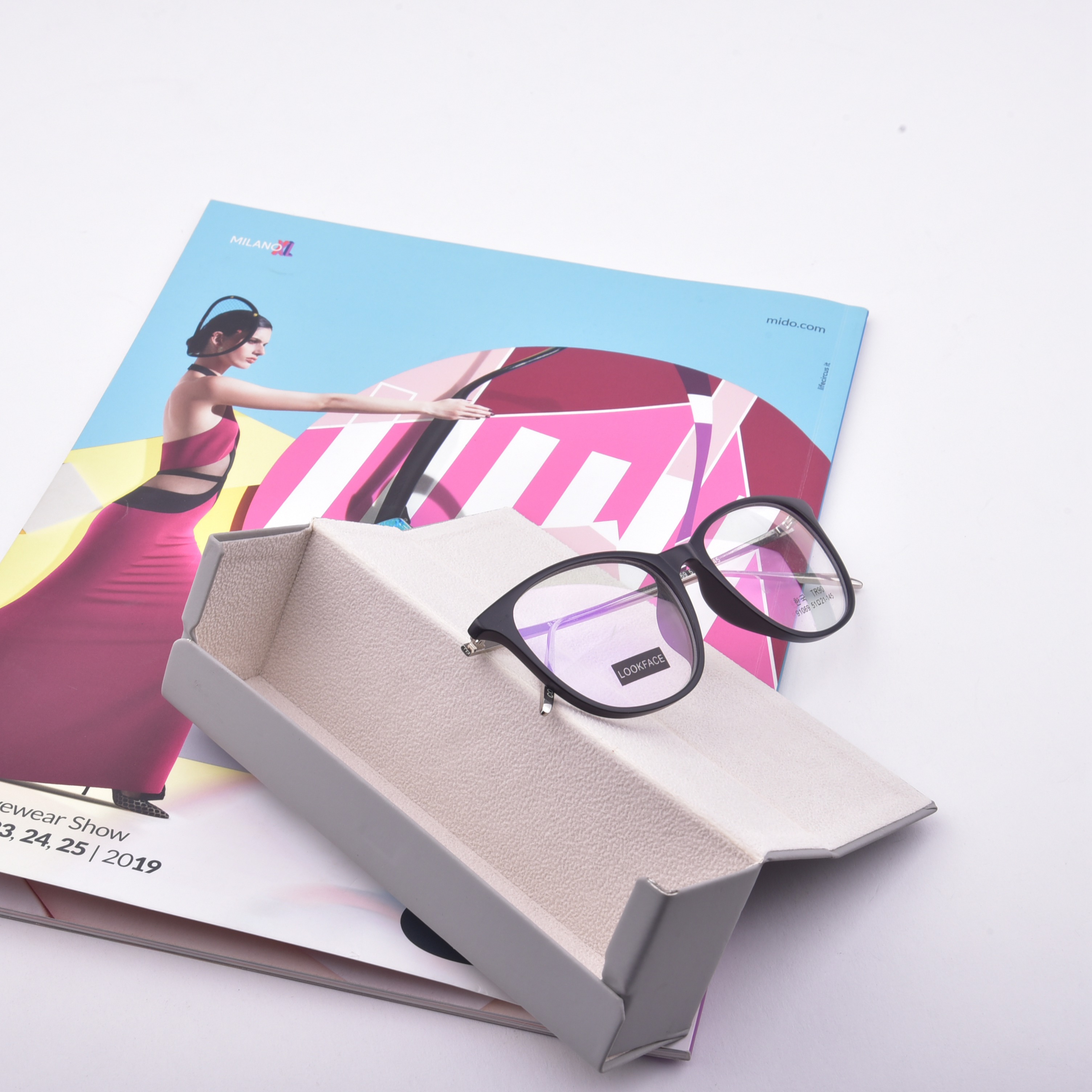 Estuche para gafas de lectura plegable de cuero suave hecho a mano